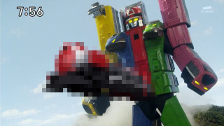 Illustration for article titled The Biggest Boner You'll Ever See on a Power Rangers Robot